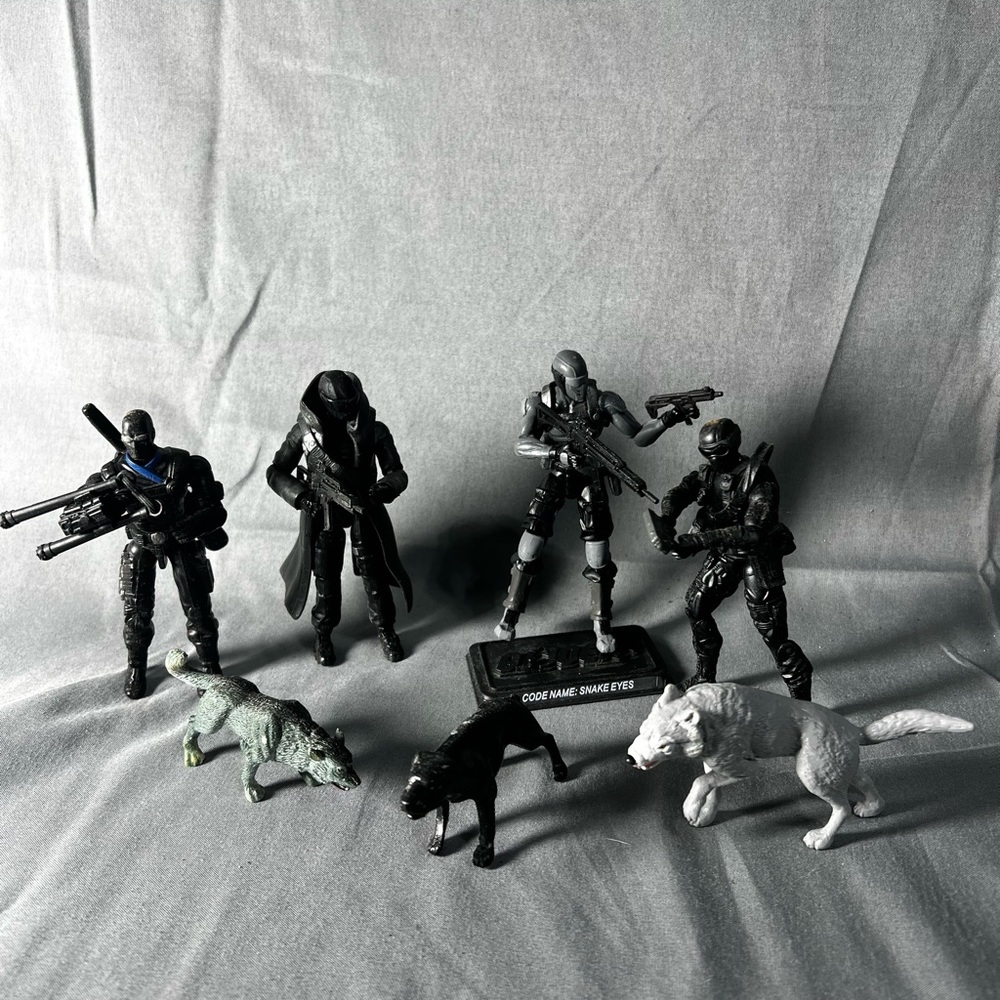 Snake Eyes collection vintage Action Figure Set with Black and Gray Accents